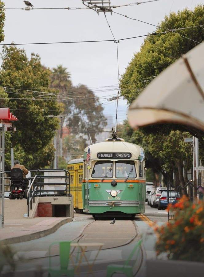 F-Line Streetcar, San Francisco — photo by Marina Ponomaryova