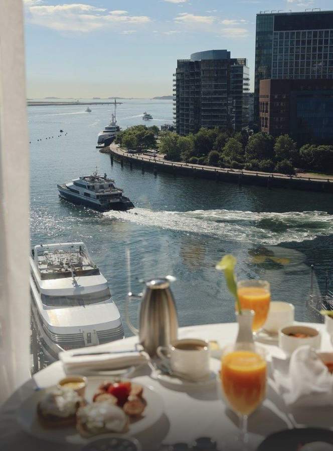 Boston Harbor Hotel, Rowes Wharf — photo by Marina Ponomaryova