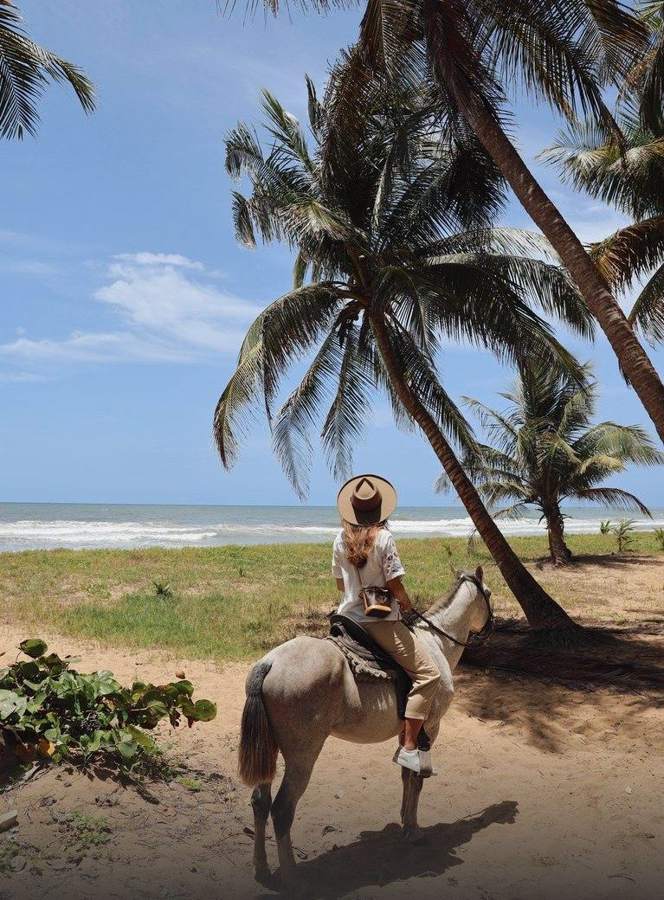 Horseback On The Beach — photo by Marina Ponomaryova